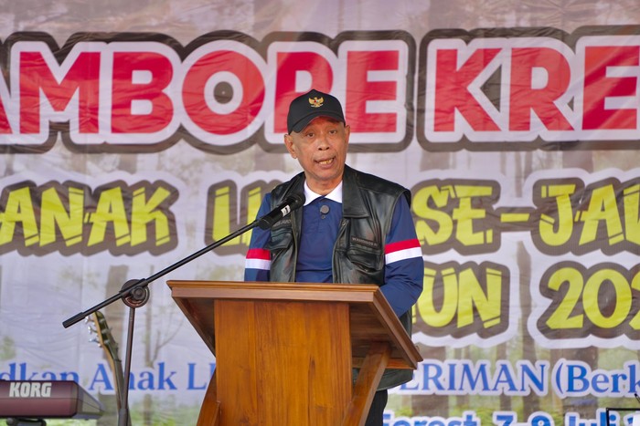 Workshop pendidikan untuk guru dengan latar belakang papan tulis